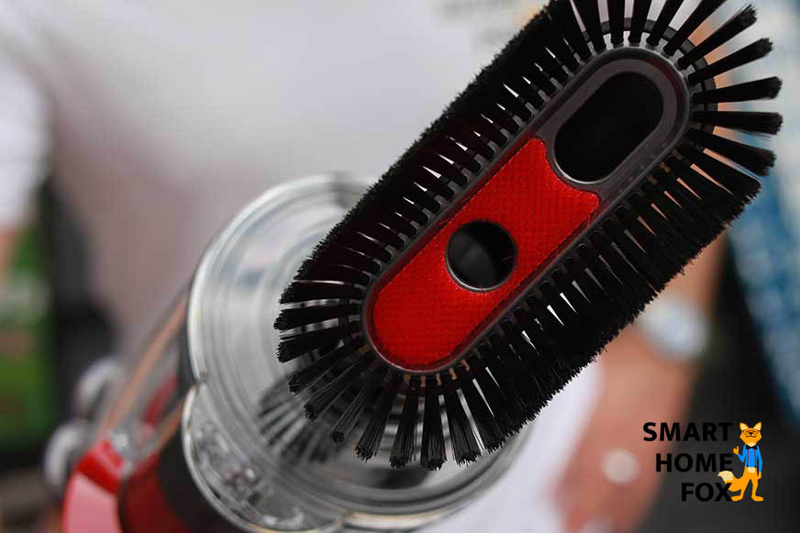 Dyson V12 Slim: Soft dusting brush